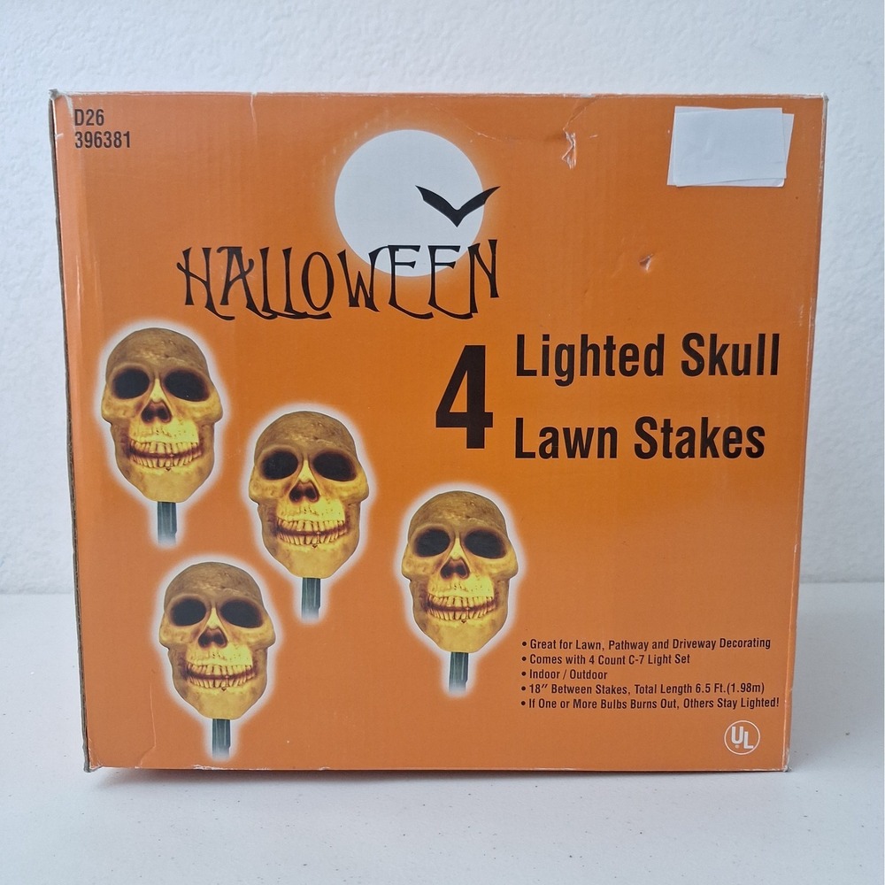 Vintage Halloween Lighted Skull Lawn Stakes Decor Prop Indoor/Outdoor Set Of 4